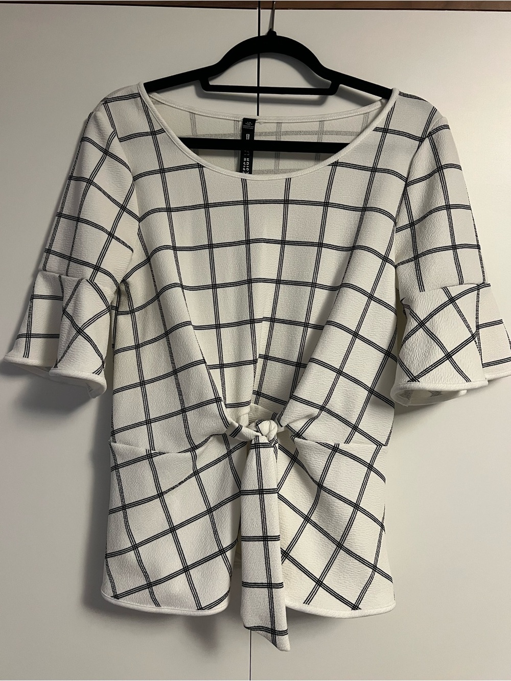 Design Lab Lord & Taylor White Grid Tie-Front Blouse